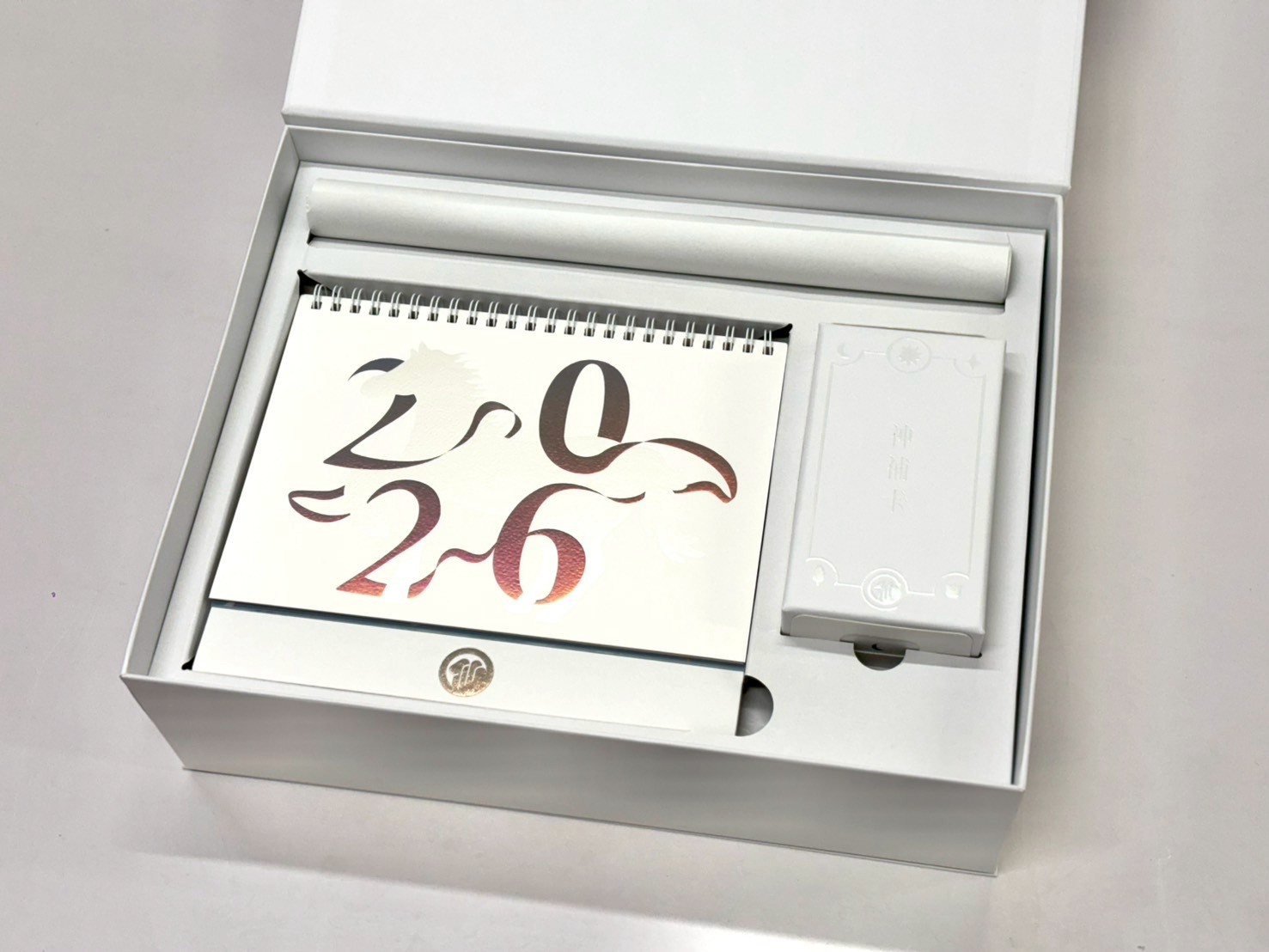 神仙雜貨店 × 好吉曆｜2026 聯名禮盒整套周邊
